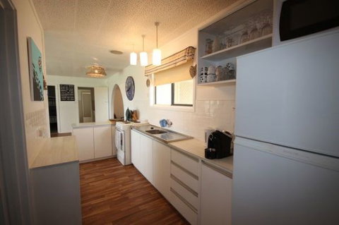 LJ Hooker Goolwa Holiday Rentals - 42 Underwood Avenue, Goolwa Beach - Dalby Accommodation 11