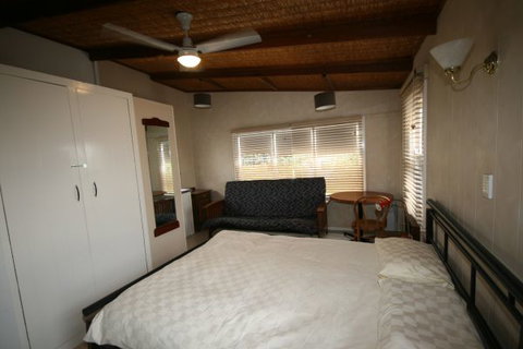 LJ Hooker Goolwa Holiday Rentals - 42 Underwood Avenue, Goolwa Beach - Dalby Accommodation 27