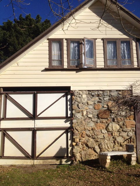 Peanuts Funny Farm - Dalby Accommodation 0