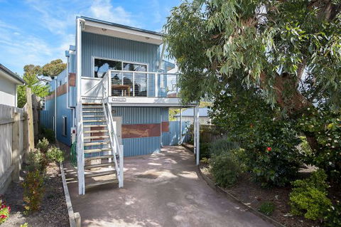 Seascape Apollo Bay - Dalby Accommodation 3