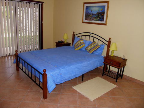 The Happy Shack At Callala Bay - Dalby Accommodation 3