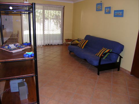 The Happy Shack At Callala Bay - Dalby Accommodation 8