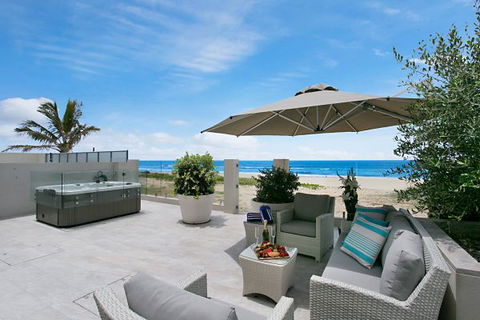 Oceans 74 - An Elite Holiday Home - Dalby Accommodation 10