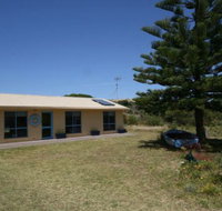 LJ Hooker Goolwa Holiday Rentals - 15 Eaton Avenue Goolwa Beach - Dalby Accommodation