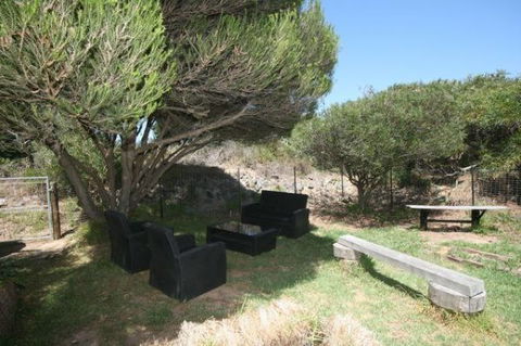 LJ Hooker Goolwa Holiday Rentals - 15 Eaton Avenue, Goolwa Beach - Dalby Accommodation 3