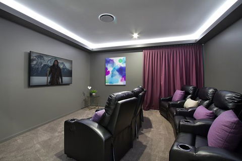 Oceans 74 - An Elite Holiday Home - Dalby Accommodation 23
