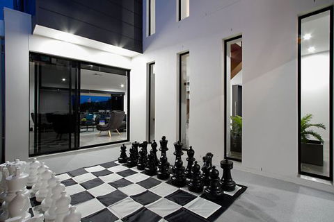 Oceans 74 - An Elite Holiday Home - Dalby Accommodation 25