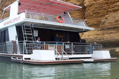 Takeme2 Houseboat - Dalby Accommodation 2