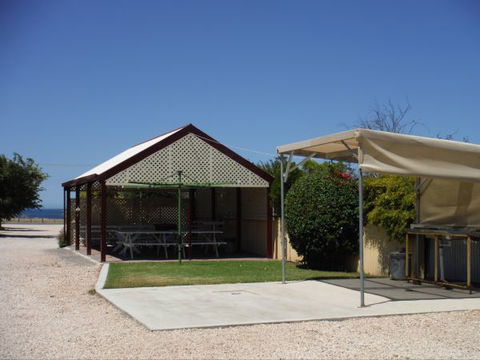 Anchorage 8 - Dalby Accommodation 0