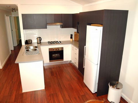 Bluewater Getaway - Dalby Accommodation 3
