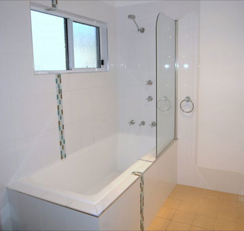 Bluewater Getaway - Dalby Accommodation 6