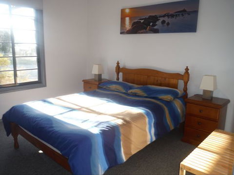 Decked Out - Dalby Accommodation 1