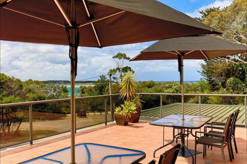 Eugenie's Luxury Accommodation - Dalby Accommodation 6