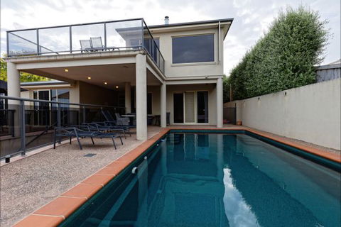 Eugenie's Luxury Accommodation - Dalby Accommodation 8