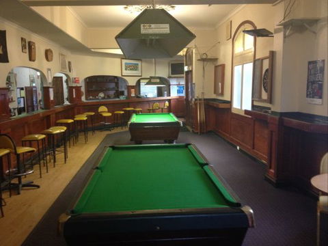 Cecil Hotel Zeehan - Dalby Accommodation 1