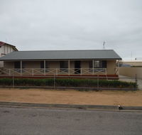 Lawhill Lodge - Dalby Accommodation