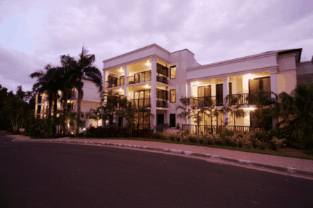 Elysium Apartments Palm Cove - Dalby Accommodation