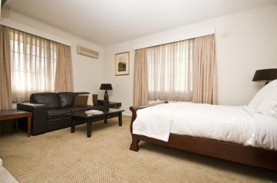 Quality Inn Country Plaza Queanbeyan - Dalby Accommodation 2