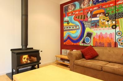 Emmas Cottage Vineyard - Dalby Accommodation 2