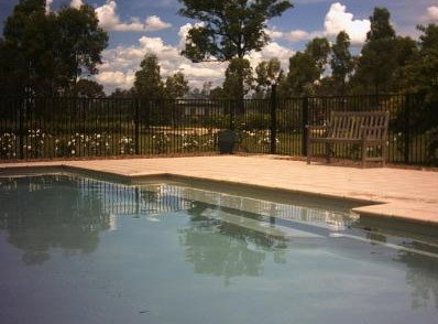 Emmas Cottage Vineyard - Dalby Accommodation 3