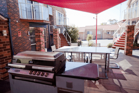 Jesmond Executive Villas - Dalby Accommodation 5