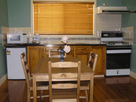 Charles Rasp Motor Inn And Cottages - Dalby Accommodation 4