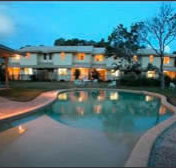 Byron Lakeside Holiday Apartments - Dalby Accommodation