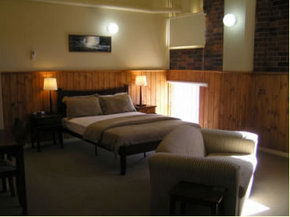 Apartments Nireeda On Clare - Dalby Accommodation 1