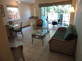 Le Cher Du Monde - Dalby Accommodation 5
