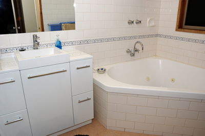 Alpine Country Cottages - Studio 3 - Dalby Accommodation 3