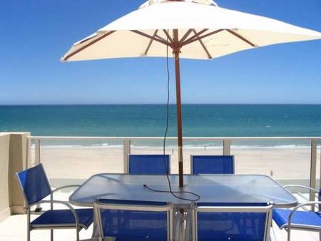 Adelaide Luxury Beach House - Dalby Accommodation 0