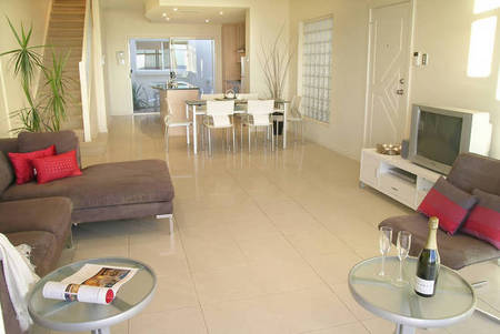 Adelaide Luxury Beach House - Dalby Accommodation 1