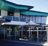Highlander Hotel Bar Kitchen Rooftop - Dalby Accommodation