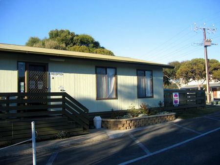 Lake Albert Caravan Park - Dalby Accommodation 0