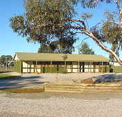 Melrose Holiday Units - Dalby Accommodation