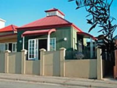 Time And Tide Beach Apartments - Dalby Accommodation 3