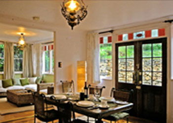 Gardenia House - Dalby Accommodation 0