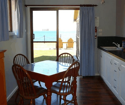 Stanley Village - Dalby Accommodation 4