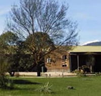 Merrijig Lodge - Dalby Accommodation