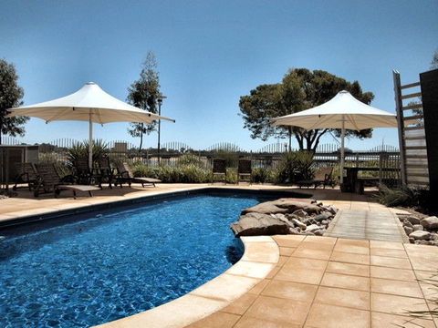 Majestic Oasis Apartments - Dalby Accommodation 0