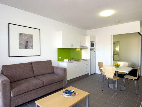 Majestic Oasis Apartments - Dalby Accommodation 1