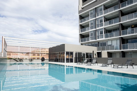 Chifley Apartments Newcastle - Dalby Accommodation 3