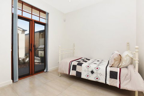 Il Grande Castello - Dalby Accommodation 7