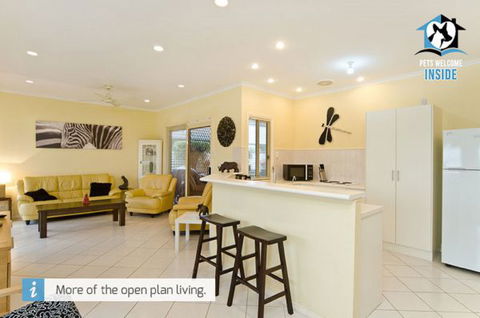 PetLet: 46 Islander Drive At Encounter Bay - Dalby Accommodation 2