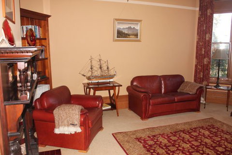 The Turret House - Dalby Accommodation 3