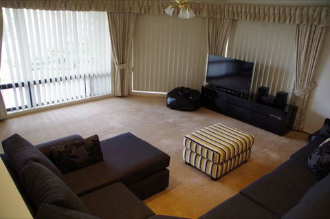 Marina Park View - Dalby Accommodation 4