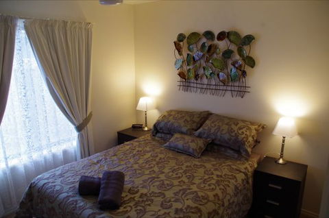 Marina Park View - Dalby Accommodation 5