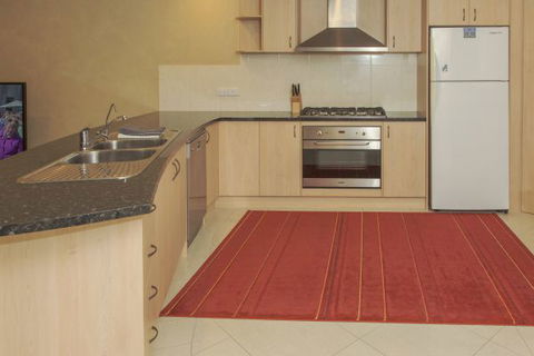 Monterey Waters 27B - Dalby Accommodation 2