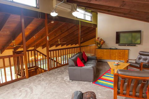 Otway Escapes Luxury Spa Accommodation - Dalby Accommodation 6