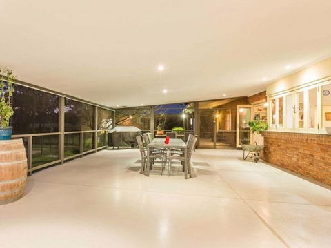 Abelia House - Dalby Accommodation 2